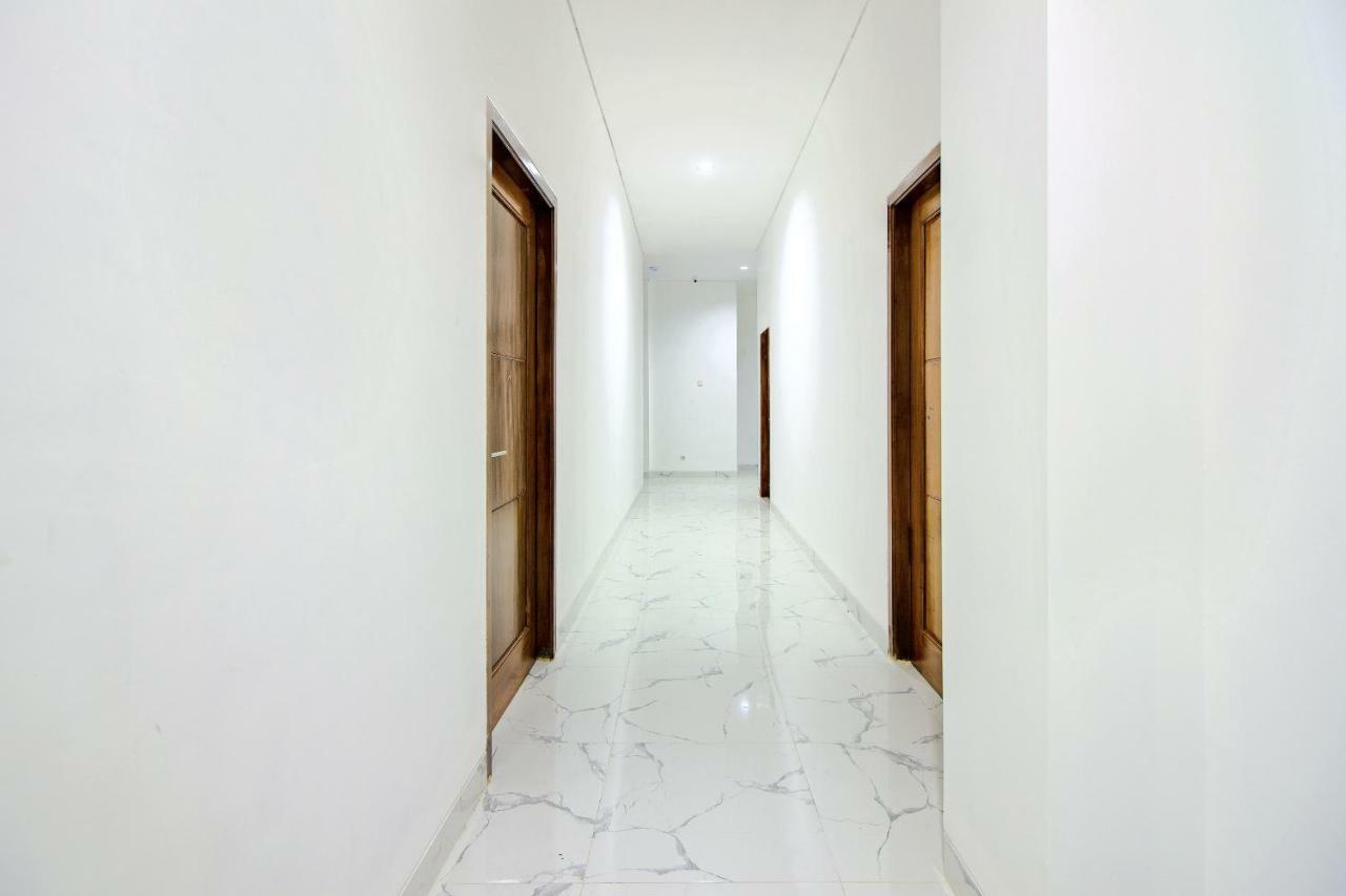 Super Oyo 13I9 88 Exclusive Guesthouse Kejayan Экстерьер фото