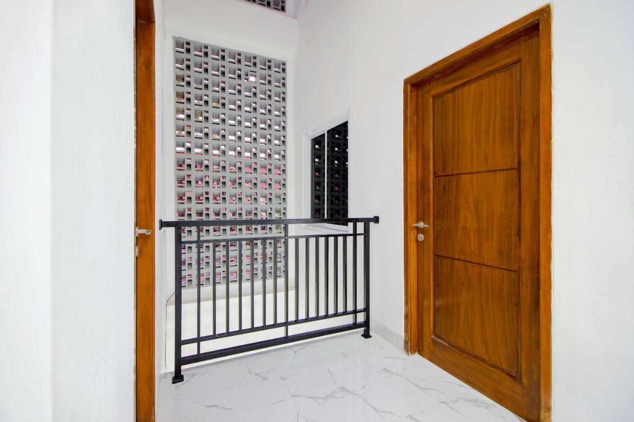 Super Oyo 13I9 88 Exclusive Guesthouse Kejayan Экстерьер фото