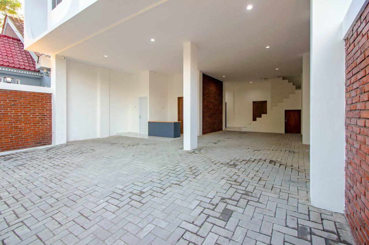 Super Oyo 13I9 88 Exclusive Guesthouse Kejayan Экстерьер фото
